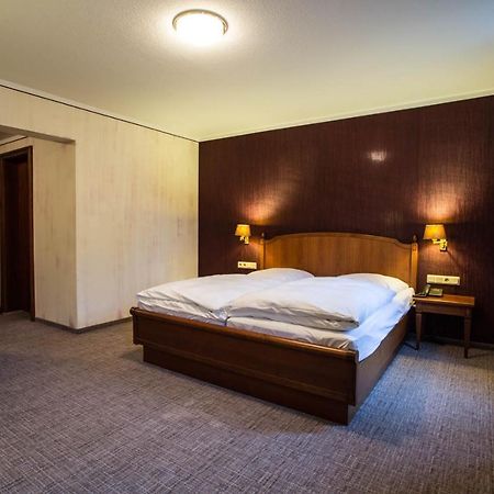 אברבאך Hotel Karpfen מראה חיצוני תמונה
